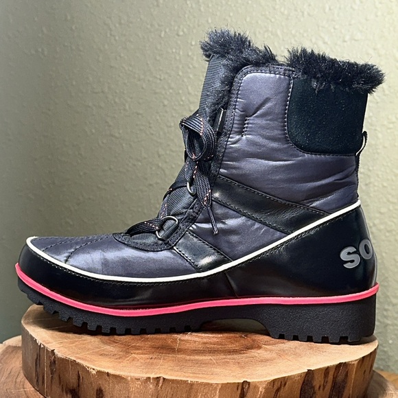 SOREL Women’s Tivoli II Boot (Black/Pink) - Picture 7 of 14